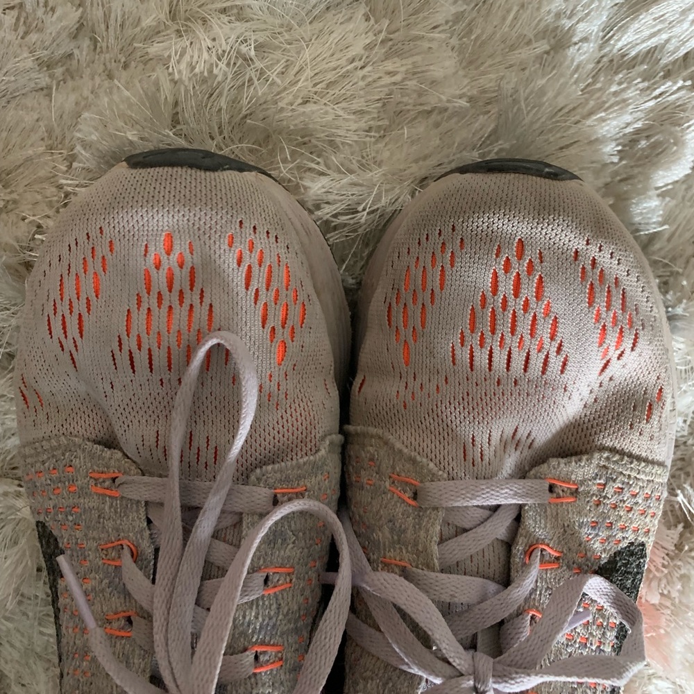 Nike Running Sneakers - Picture 4 of 6